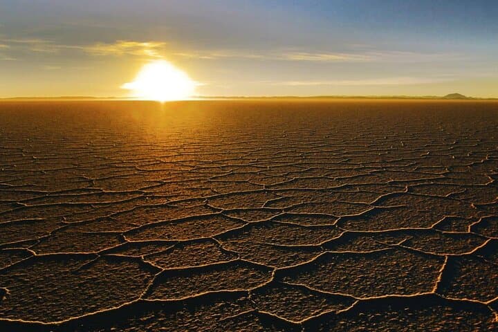 Uyuni Salt Flats by Flight from La Paz — 3-Day Salt-Hotel & Tunupa Volcano Experience photo 2