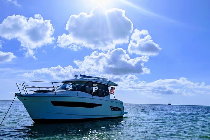 Six Fins Key West Private Sunset Cruise: Luxury Charter for Romantic Sunsets photo 2