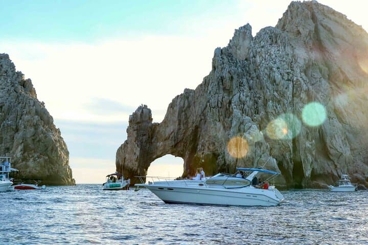 Cabo in 60 Minutes: 33ft Luxury Yacht Cruise to El Arco & Sea Lions photo 3