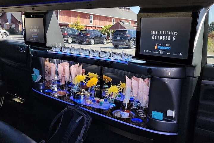 Private Whidbey Island Wine Tour from Seattle — 7-Hour Luxury Limousine Experience photo 6