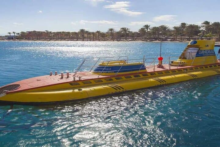Semi-Submarine Hurghada Glass Boat: Red Sea Underwater Cruise