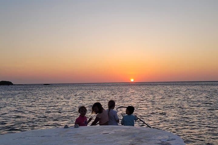 Sunset Snorkel Cruise from Playa Flamingo — Octopus, Turtles & Whales photo 2