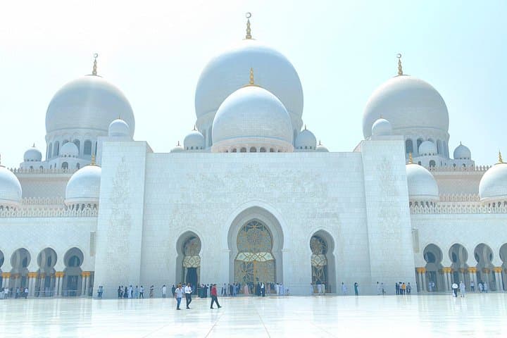 Abu Dhabi Full-Day Cultural Tour: Sheikh Zayed, Emirates Palace & Miraj Art Centre photo 1