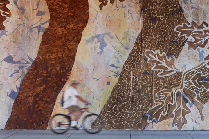 Private Yountville Art Walk: Self-Guided Gallery & Wine Country Stroll photo 2