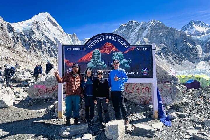 Everest Base Camp Trek: 14-Day Guided Trek from Kathmandu to EBC