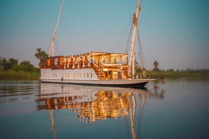 Luxury Dahabiya Nile Cruise: 4-Day Private Aswan to Luxor Voyage photo 2