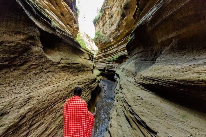 Hell's Gate and Lake Naivasha Day Tour: Biking, Gorges & Boat Safari from Nairobi photo 4