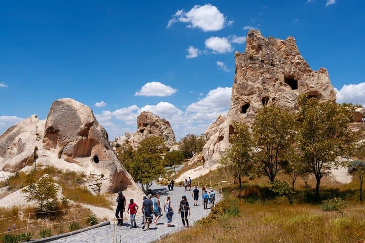 Private Full-Day Cappadocia Highlights Tour: Göreme Open-Air, Paşabağ & Uçhisar