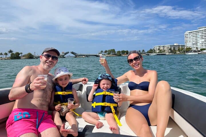 Private Miami Boat Tour: Snorkeling Biscayne Bay, Star Island Views & Dolphin Spotting