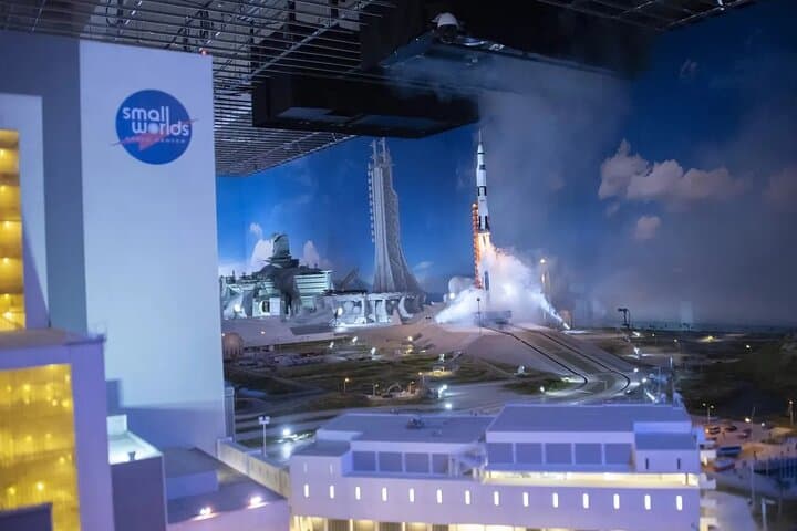 Inside Tokyo Small Worlds: Interactive Miniature Worlds & Workshops photo 3