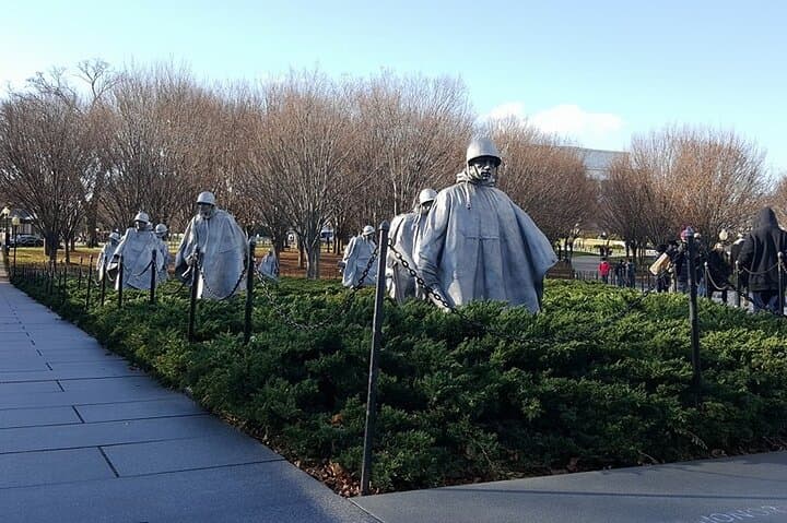 Private Guided Washington DC Tour of the National Mall: White House, Memorials & Museums