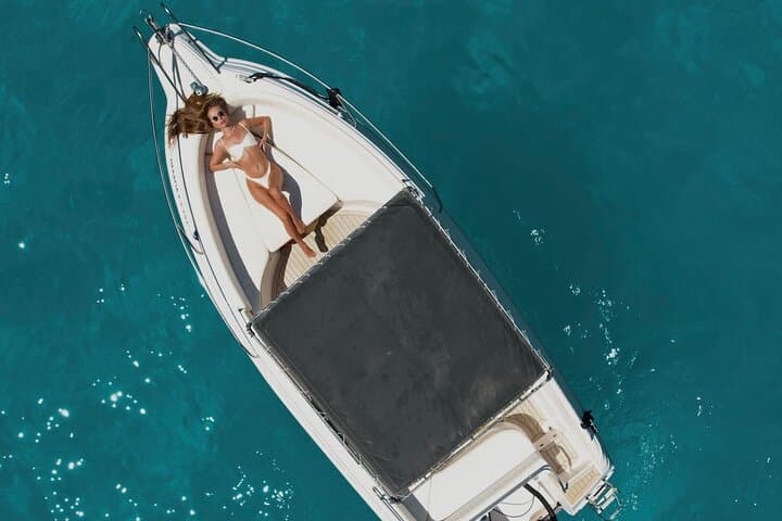 Private Speedboat to Navagio Shipwreck & Blue Caves — Zakynthos Luxury Cruise