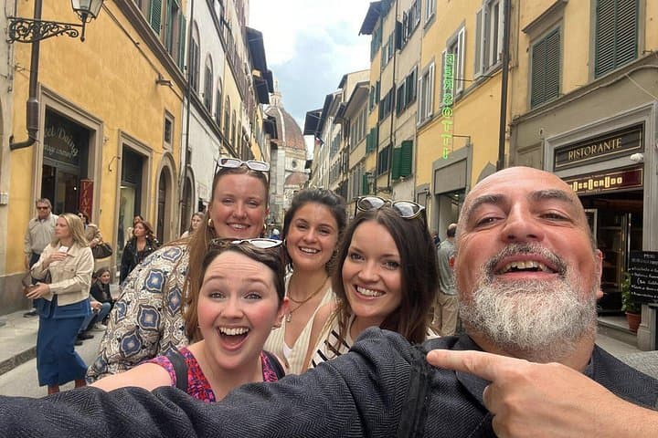 Florence Mentalist Walking Tour: Mindgames & Historic Duomo Stroll photo 4
