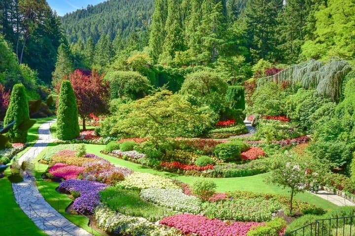 Victoria & Butchart Gardens Day Tour from Vancouver: Ferry Crossing, Gardens & Inner Harbour Highlights