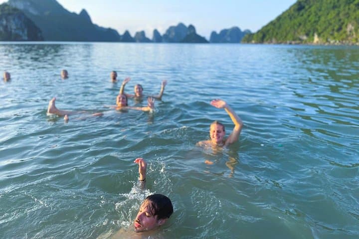 Lan Ha Bay Sunset Kayak and Swim Tour from Cat Ba Island photo 4