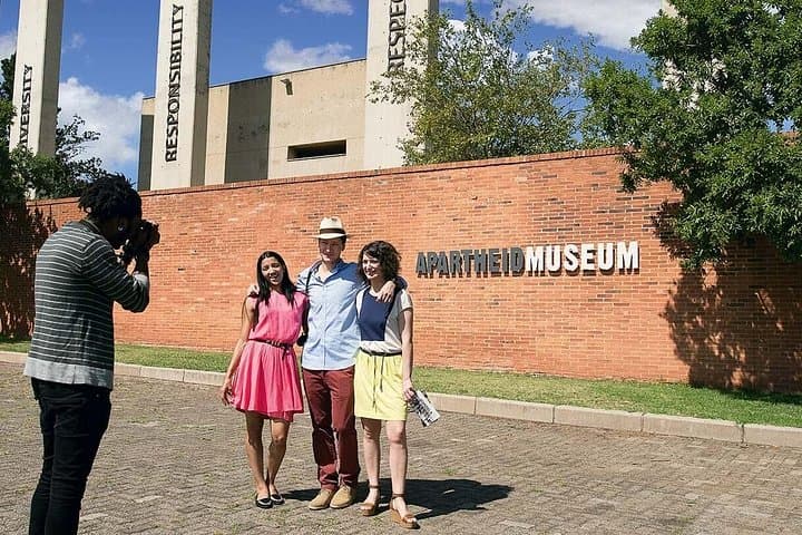 Soweto & Apartheid Museum Guided Tour with Lunch — Soweto Cultural History Day Trip photo 2