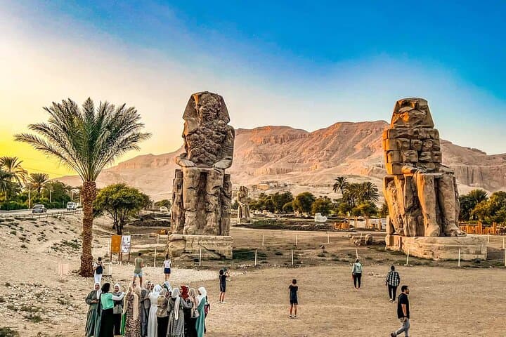 Luxor Secrets: Private 6-Hour East or West Bank Car Tour