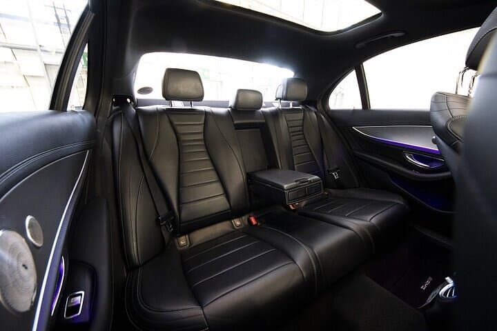 Private Luxury Sedan Transfer from SFO to San Francisco Downtown photo 5