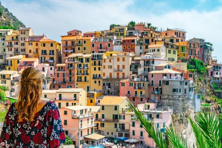 Cinque Terre Private Guided Tour from Monterosso — Best Villages by Train and Foot photo 1