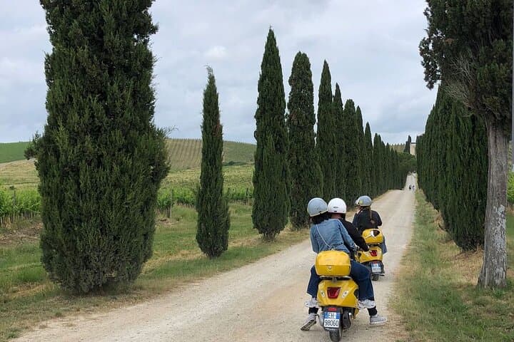Chianti Vespa Tour: Scooter Through Tuscan Vineyards & Winery Tasting photo 4