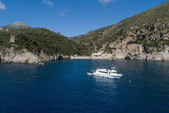 Amalfi Coast Boat Tour from Salerno: Swim Stops, Aperitif & Amalfi Visit photo 2