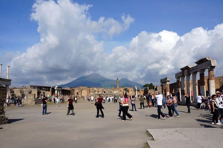 Skip-the-Line Pompeii Half-Day Tour with Archaeologist Guide photo 6