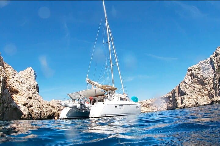 Catamaran Day Cruise from Alghero to Capo Caccia: Snorkel, SUP & Lunch photo 4