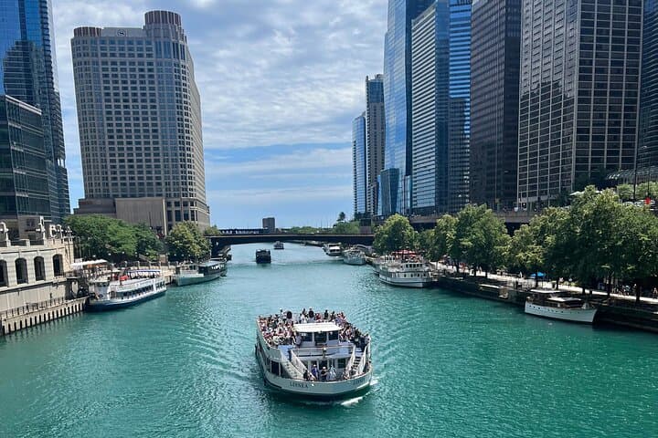 Explore Downtown Chicago's Iconic TV and Movie Filming Locations