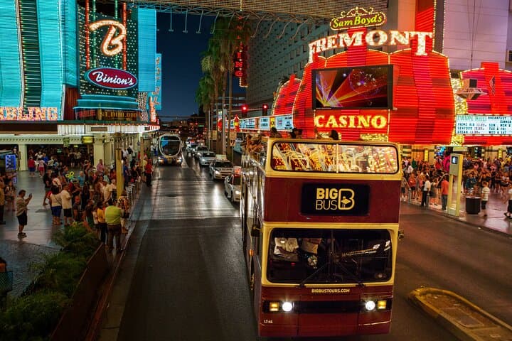 Las Vegas After Dark: Open-Top Night Tour to the Welcome Sign photo 1