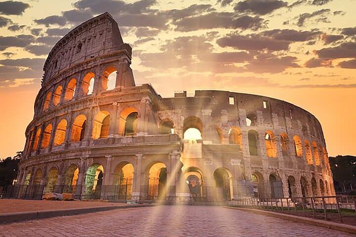 Colosseum Arena Guided Tour: Step Onto the Gladiator Floor in Rome
