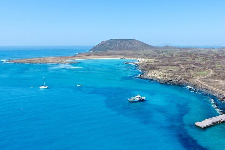 Isla de Lobos Ferry & Snorkel from Corralejo — Day-Trip Guide photo 2