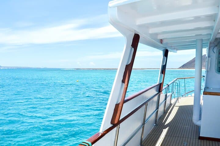 Isla de Lobos Ferry & Snorkel from Corralejo — Day-Trip Guide photo 4