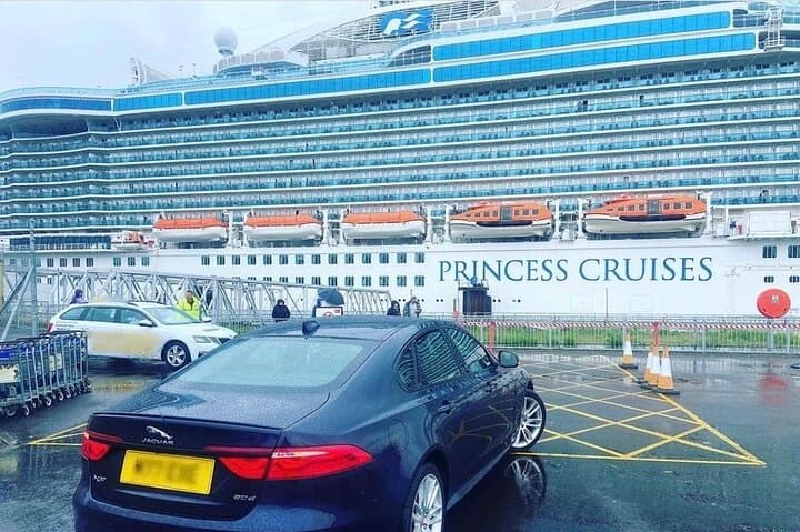 Greenock Shore Chauffeur: Loch Lomond, Stirling & Glasgow Day Tours