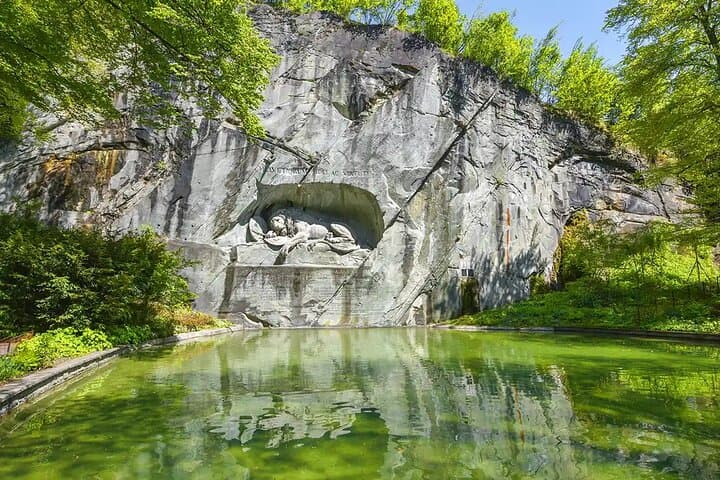 Lucerne Private Walking Tour: Chapel Bridge, Old Town & Lion Monument photo 5
