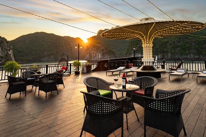 5-Star Halong Bay & Lan Ha Bay Luxury Cruise — 2D1N from Hanoi photo 5