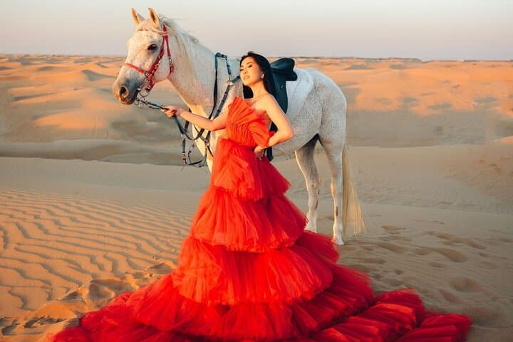 Dubai Desert Flying Dress Photoshoot: Magazine-Style Desert Session photo 4