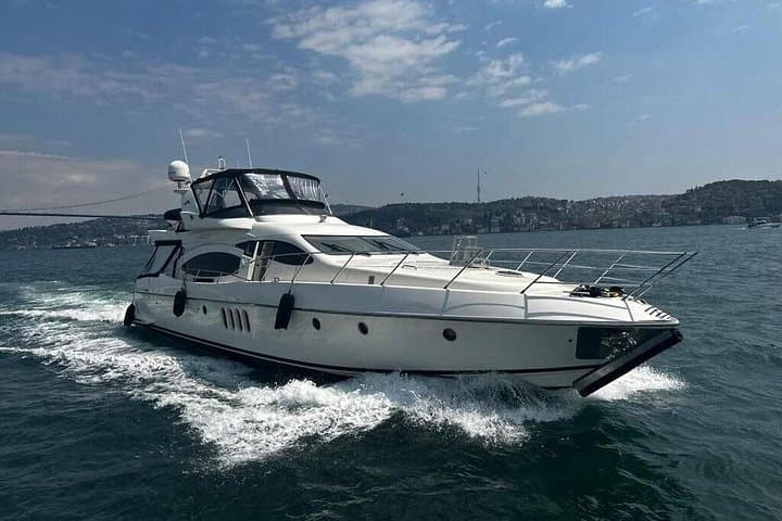 Private 22m Yacht Cruise on the Bosphorus: 2-Hour Luxury Tour in Istanbul photo 2