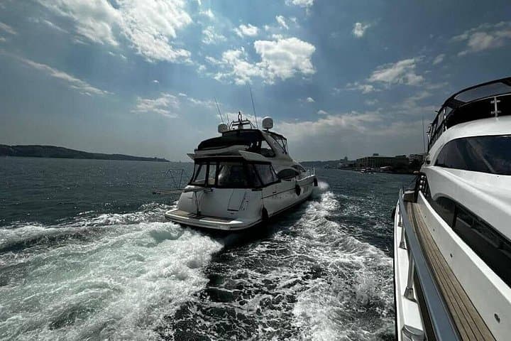 Private 22m Yacht Cruise on the Bosphorus: 2-Hour Luxury Tour in Istanbul photo 4