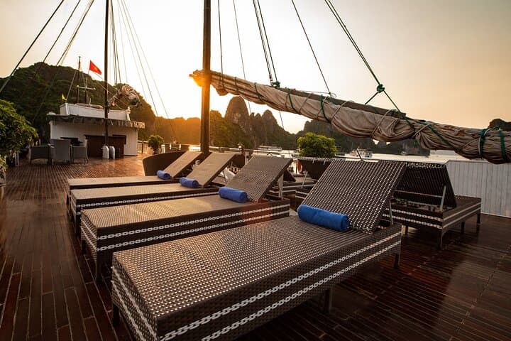Garden Bay Classic: 2-Day Bai Tu Long Cruise with Kayaking & Fishing-Village Visit photo 6