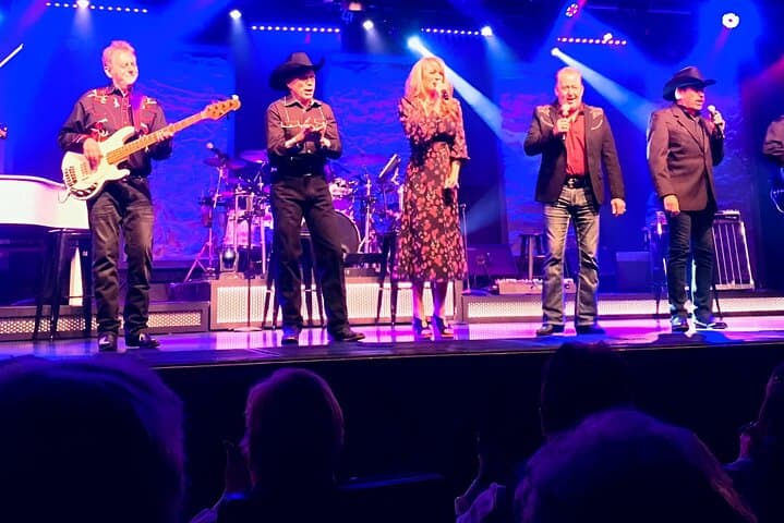 Down Home Country Show — Classic Country Music in Branson's Ozarks photo 6