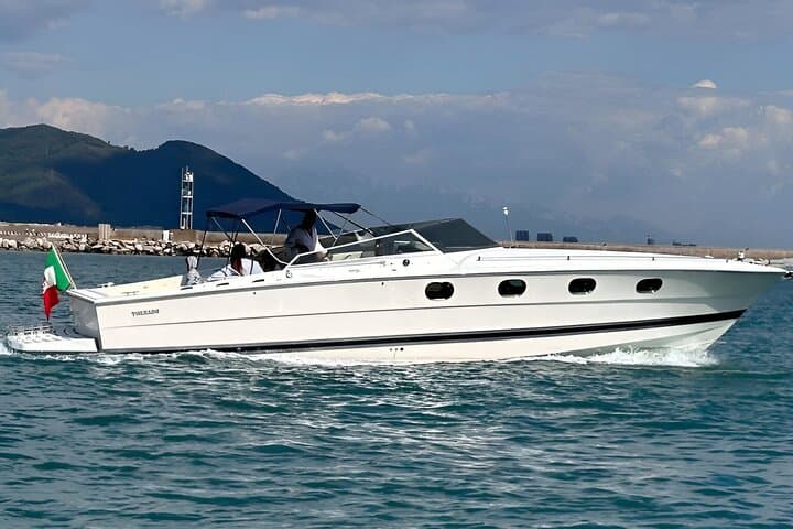 Private Day Sail to Capri and the Amalfi Coast photo 3