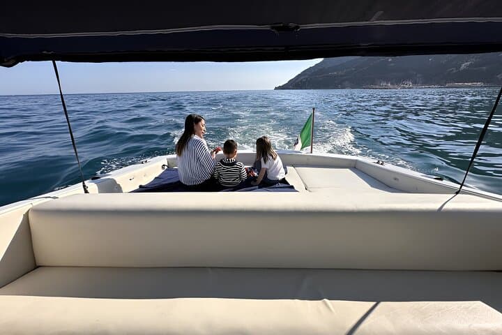 Private Day Sail to Capri and the Amalfi Coast photo 5