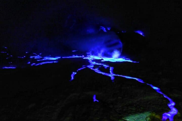 2-Day Shared Tour: Sunrise at Mount Bromo & Ijen Crater Trek from Malang photo 3