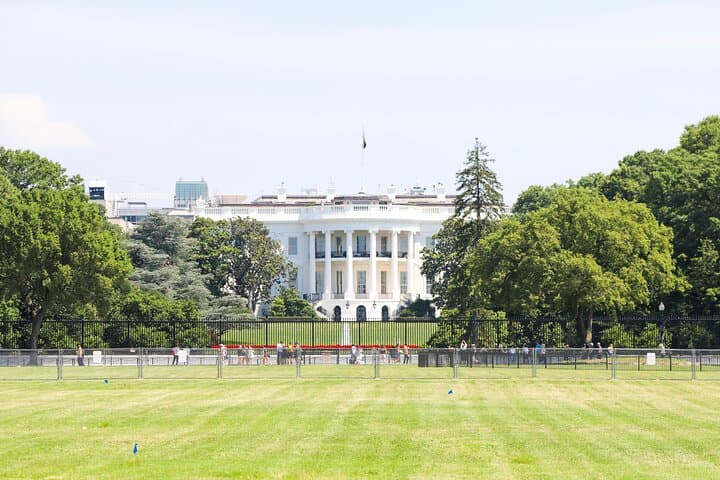 Monumental Electric Bike Tour — Full National Mall E-Bike Route photo 4