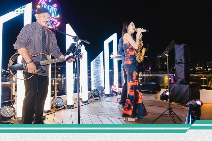 Sunset Luxury Yacht Dinner Cruise on Ha Long Bay photo 5