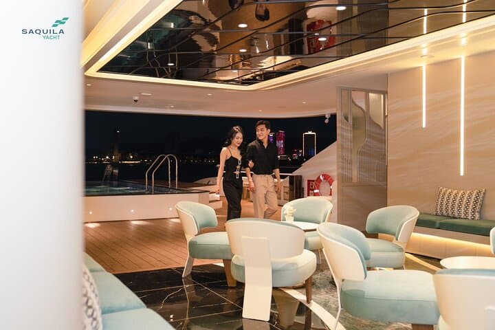 Sunset Dining & Bay Harmony: Luxury Yacht Experience in Ha Long photo 2