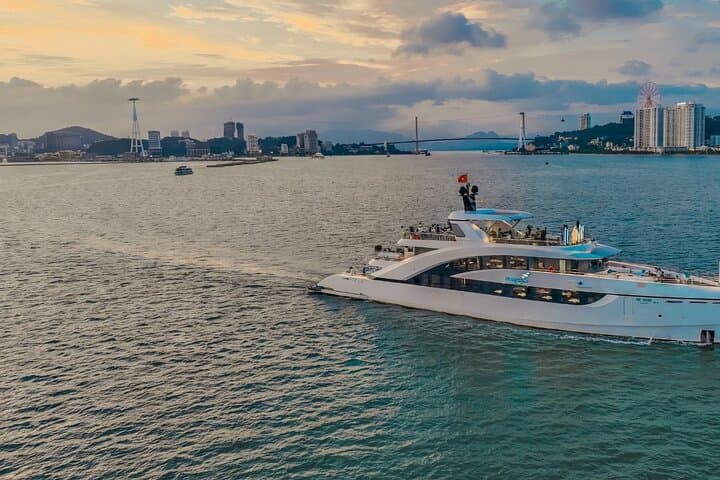Sunset Luxury Yacht Dinner Cruise on Ha Long Bay photo 3