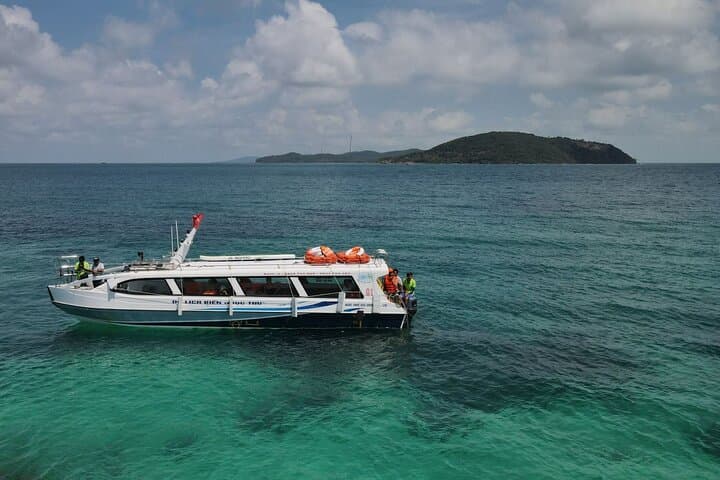 Four-Island Private Canoe and Hon Thom Cable Car Tour — Phu Quoc Day Trip photo 4