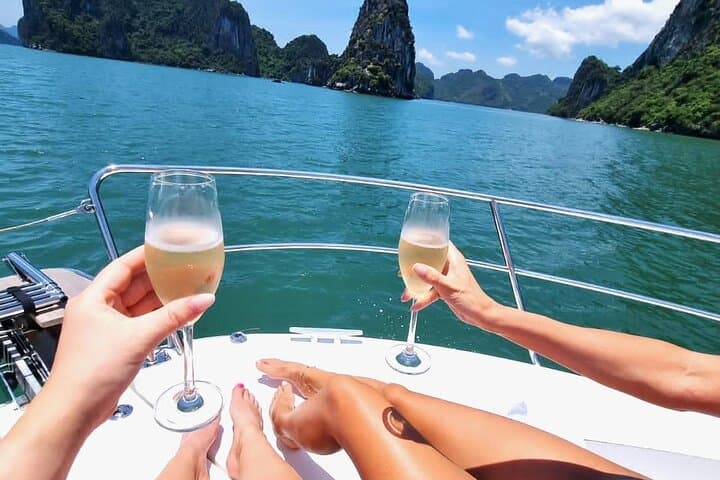 Luxury Private Yacht Sunset Cruise — Halong Bay Romantic Evening photo 5