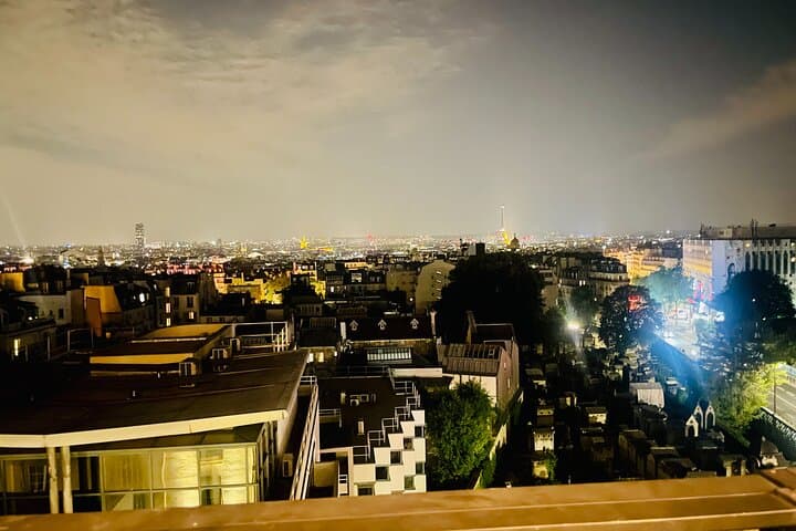 Montmartre Confidential: Secret Wine & Speakeasy Night Walk in Paris photo 5